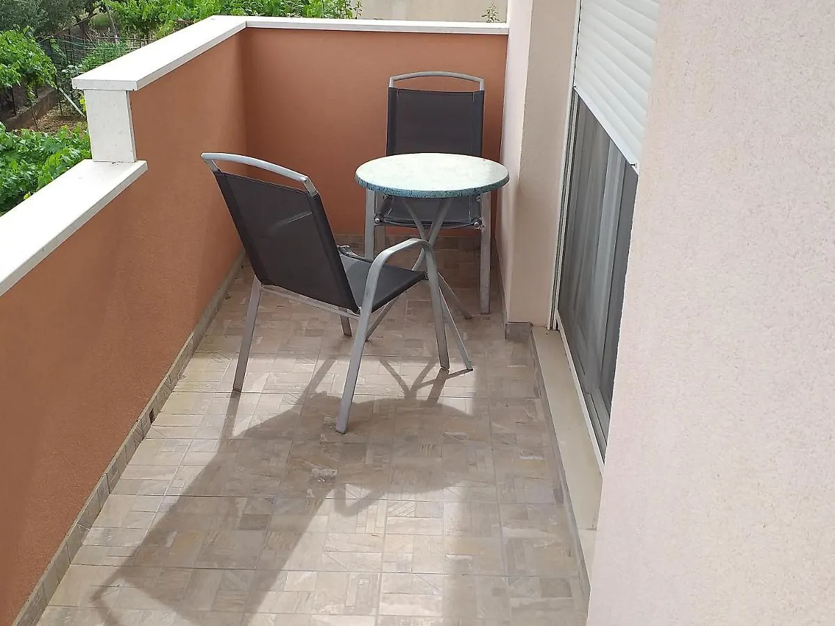Apartman With Adriatic View 